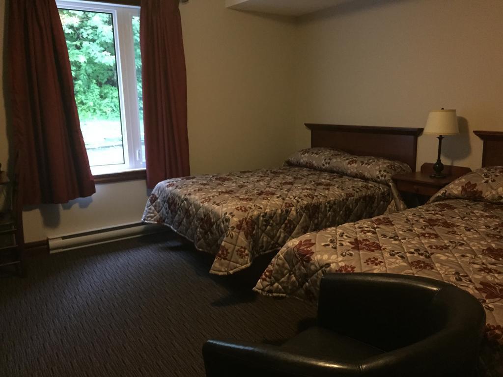 Auberge Sur Mer Charlevoix Сен-Симеон Экстерьер фото
